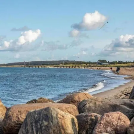 Peaceful Escape In Neu Karin *